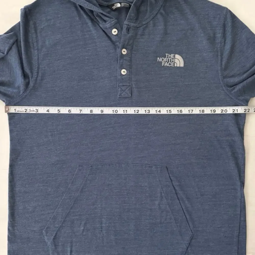 The North Face Lightweight Hooded Henley Mens Size L Pocket Layer Casual Outdoor